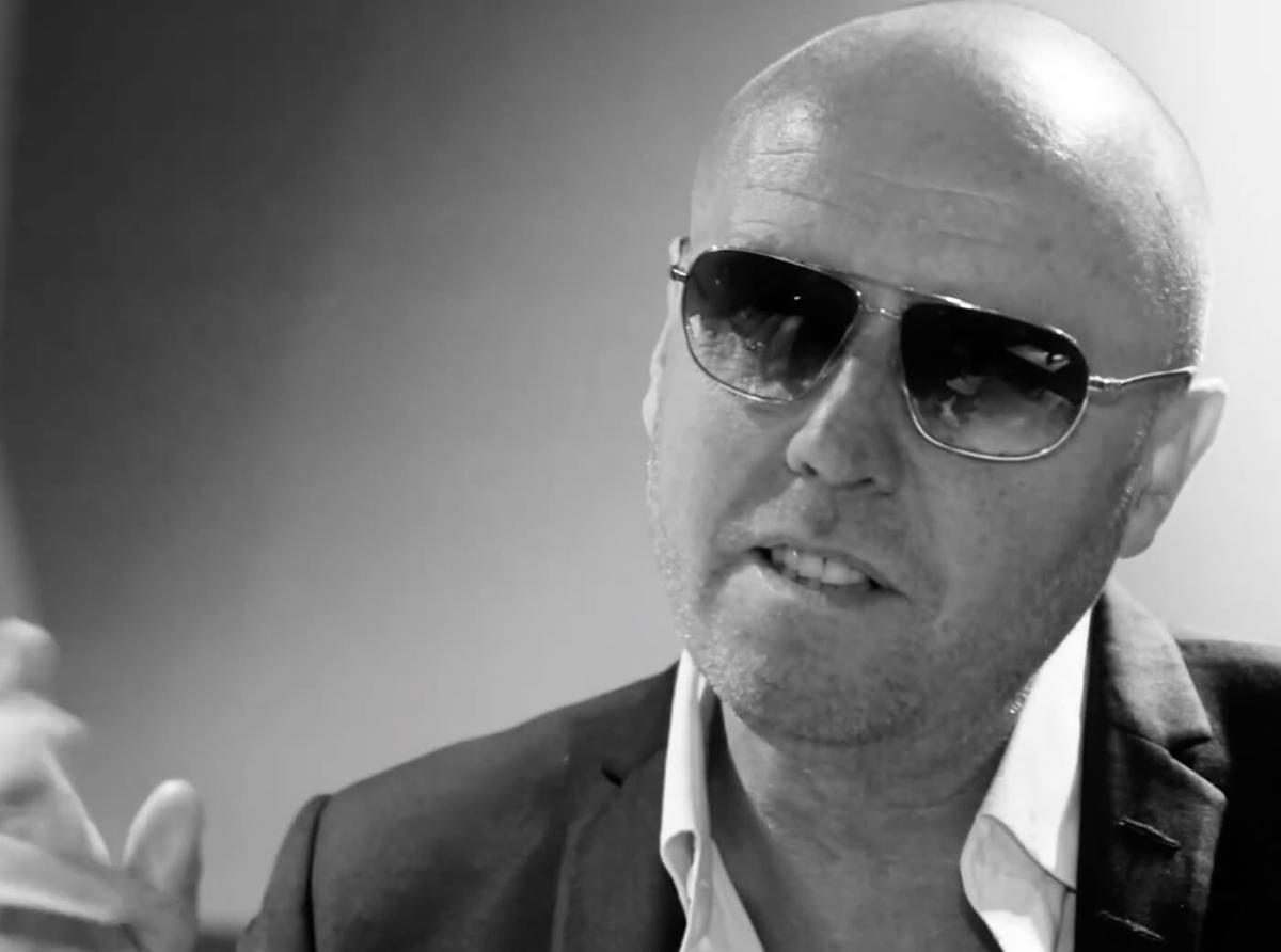 Glenn Gregory about International Blue